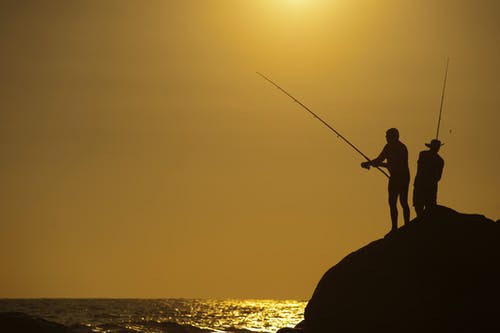 What Amenities and Services Are Typically Included in Fishing Packages?